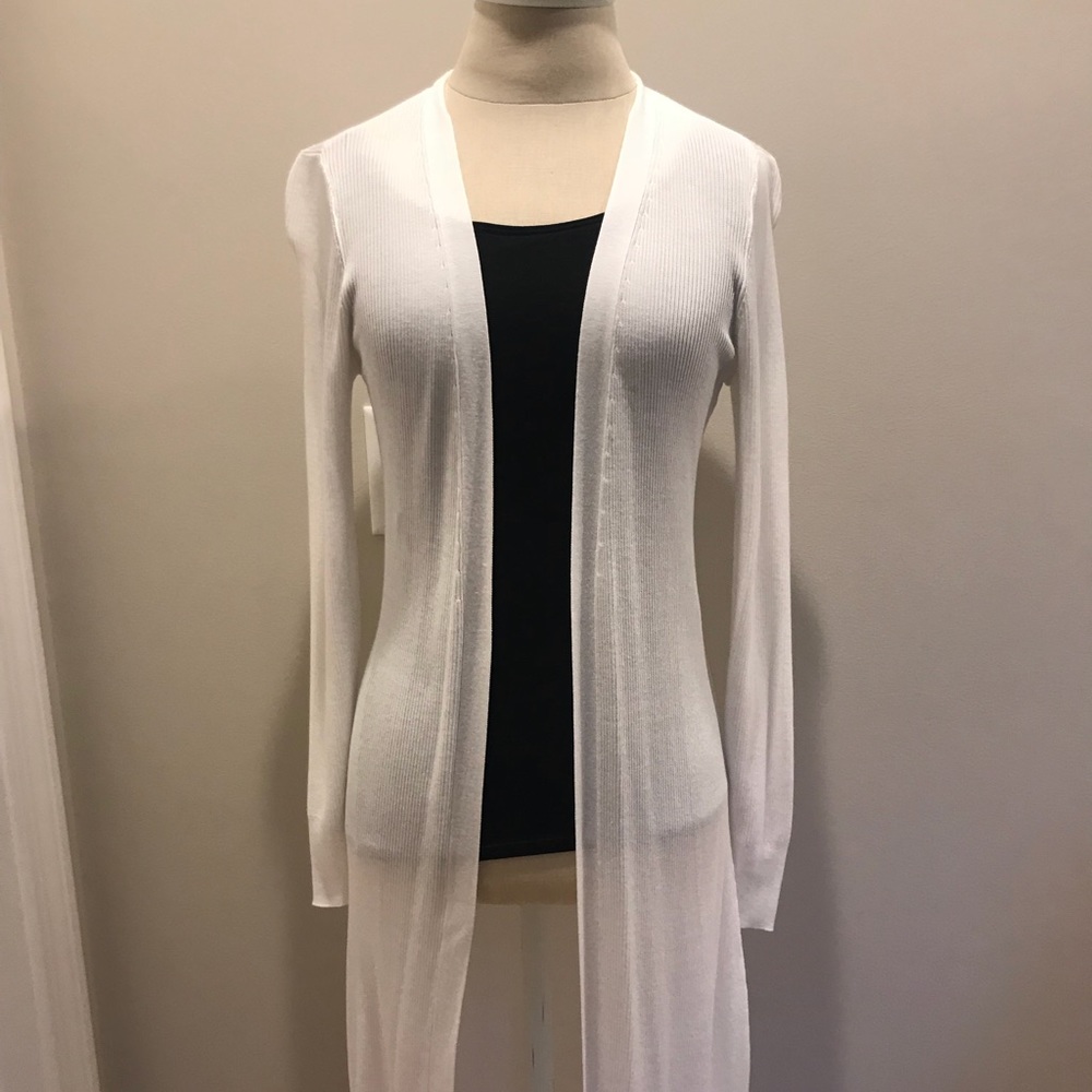 White House Black Market cover up/duster